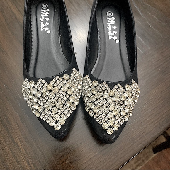 Size 40 (8.5) Black Fancy Slides/ Flats with gorgeous gems! NWOT - Picture 5 of 6